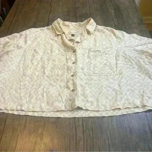 Universal Thread Size XL Button Up Short Sleeve Cropped Shirt